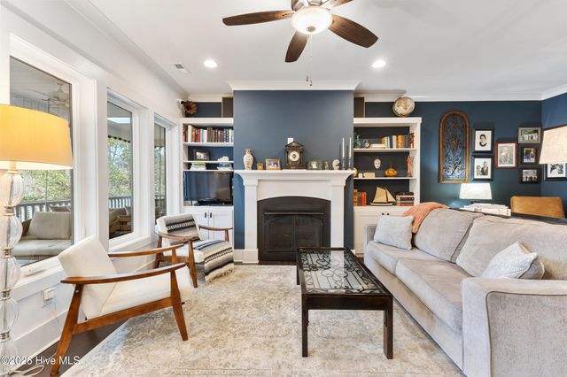 104 W High Bluff Drive, Hampstead, NC 28443