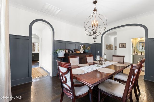 104 W High Bluff Drive, Hampstead, NC 28443