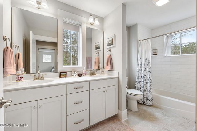 104 W High Bluff Drive, Hampstead, NC 28443