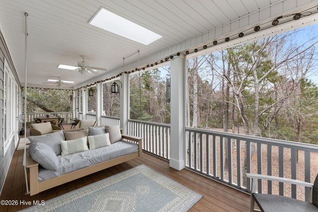 104 W High Bluff Drive, Hampstead, NC 28443