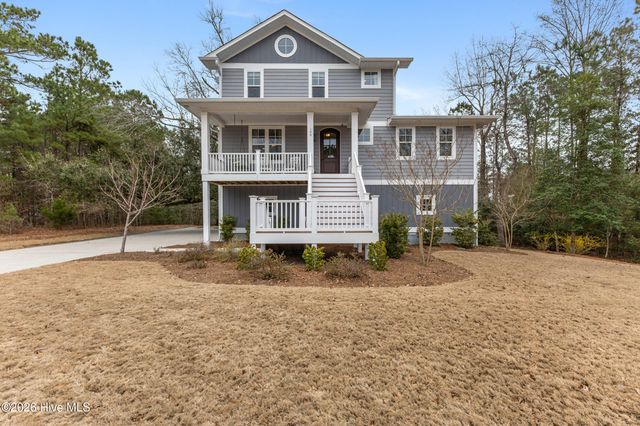 104 W High Bluff Drive, Hampstead, NC 28443