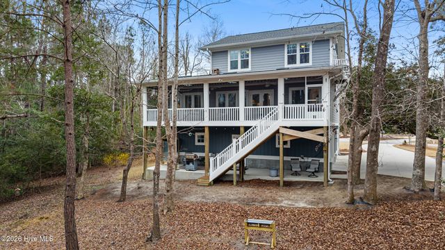 104 W High Bluff Drive, Hampstead, NC 28443