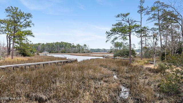 104 W High Bluff Drive, Hampstead, NC 28443