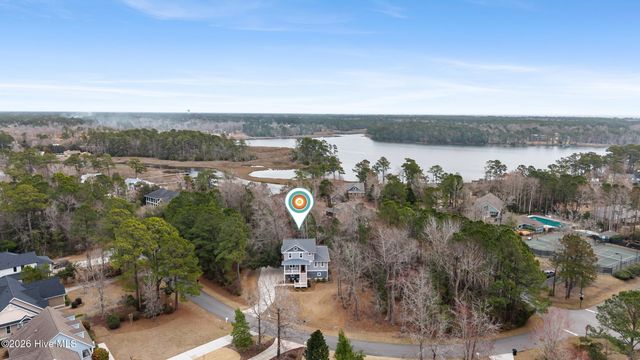 104 W High Bluff Drive, Hampstead, NC 28443