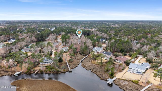 104 W High Bluff Drive, Hampstead, NC 28443