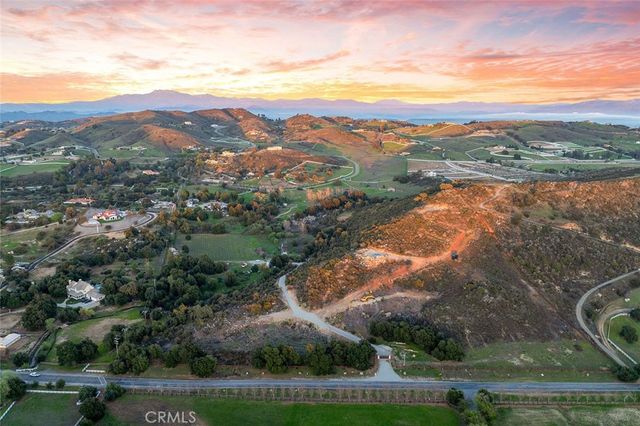 39948 Avenida La Cresta, Murrieta, CA 92562