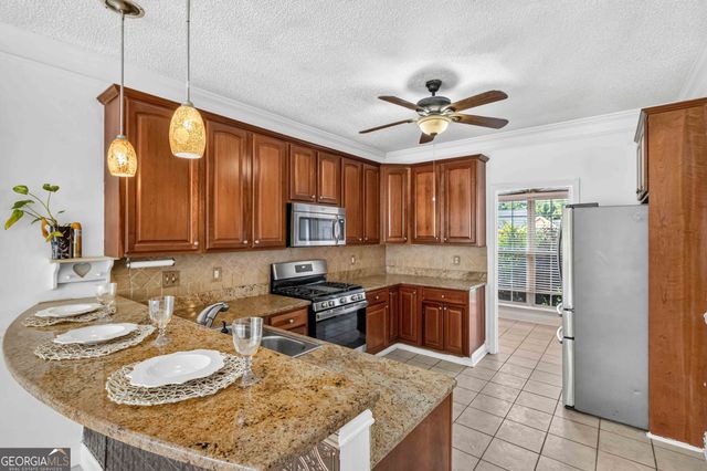 1137 E Shoreview Road, Mcdonough, GA 30253