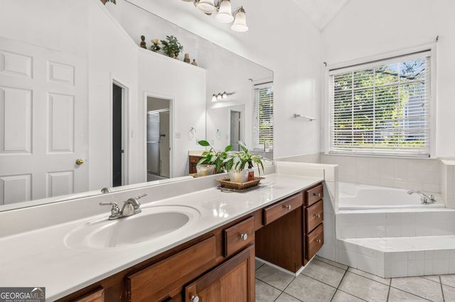 1137 E Shoreview Road, Mcdonough, GA 30253