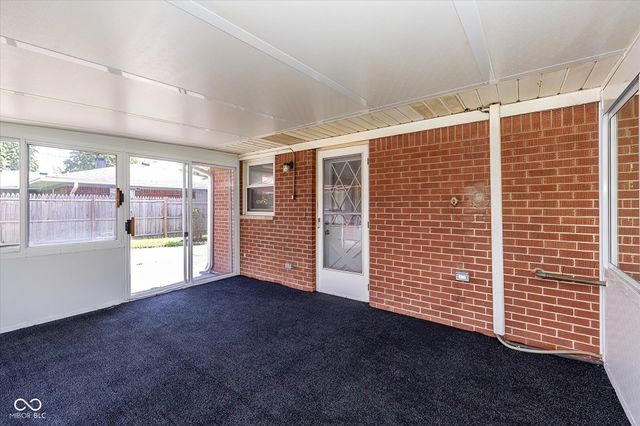 7402 E 52nd Street, Indianapolis, IN 46226
