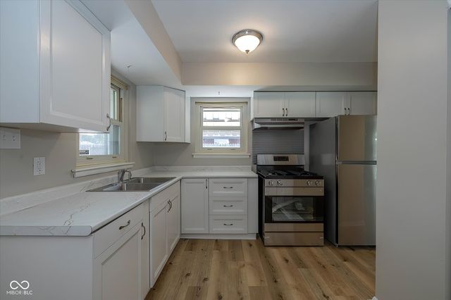 7402 E 52nd Street, Indianapolis, IN 46226
