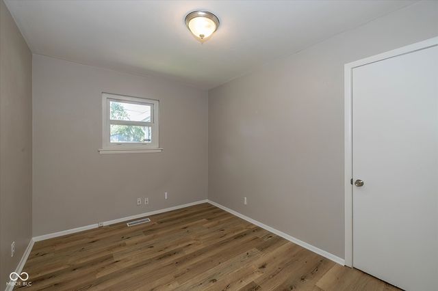 7402 E 52nd Street, Indianapolis, IN 46226