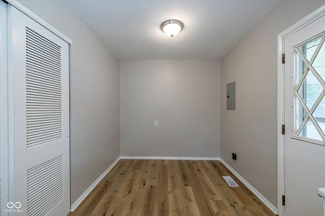 7402 E 52nd Street, Indianapolis, IN 46226