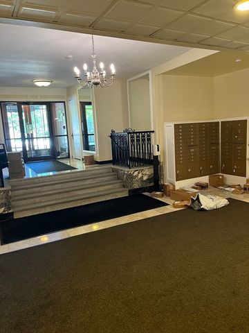 464 Commonwealth Ave 34, Boston, MA 02215