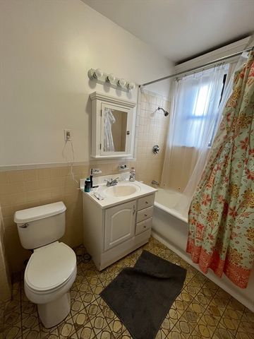 464 Commonwealth Ave 34, Boston, MA 02215
