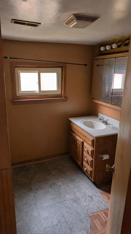 405 Maple Avenue, Wheeler, IN 46393