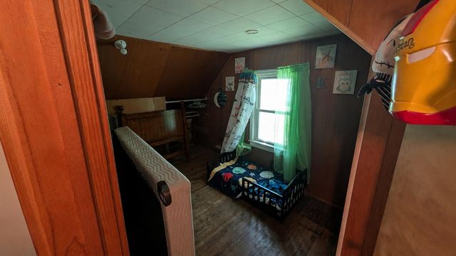 405 Maple Avenue, Wheeler, IN 46393