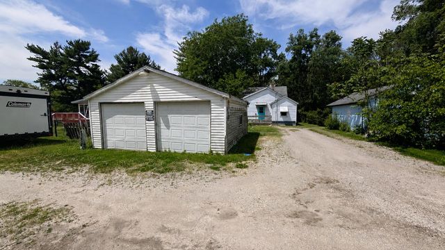 405 Maple Avenue, Wheeler, IN 46393