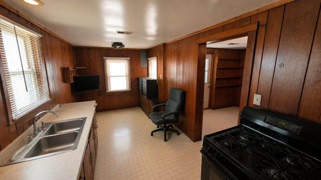 405 Maple Avenue, Wheeler, IN 46393