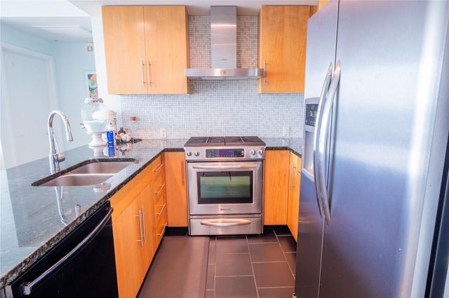 300 Bowie ST 2204, Austin, TX 78703