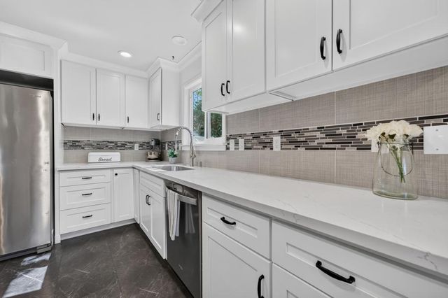 3839 13th Ave, Sacramento, CA 95820