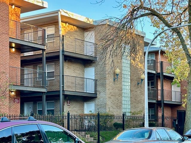 4543 N Dover Street 2F, Chicago, IL 60640