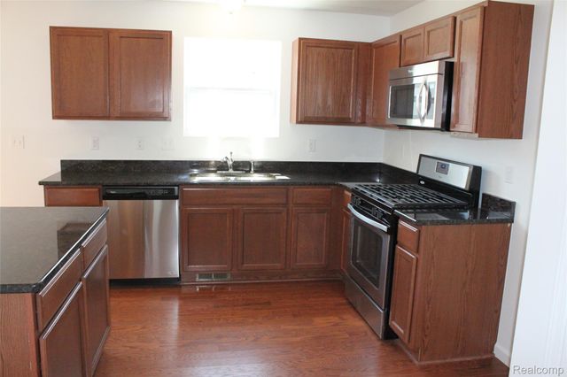58175 KINCAID Street, New Haven Village, MI 48048