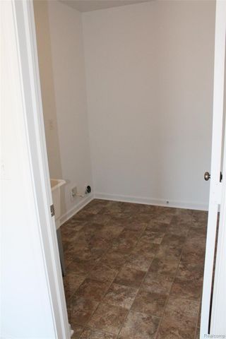 58175 KINCAID Street, New Haven Village, MI 48048