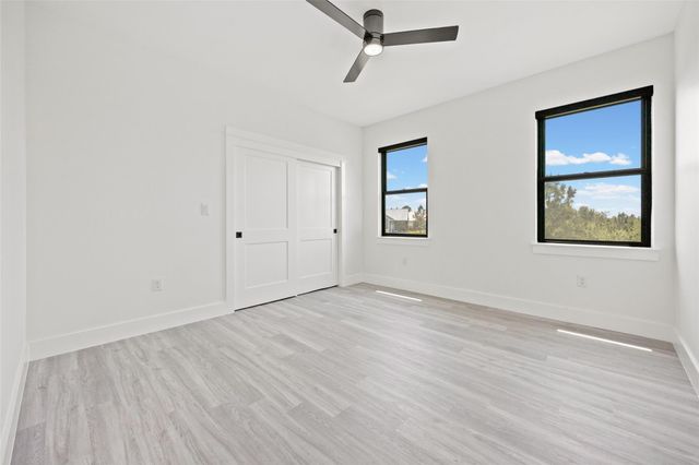 111 Tall Forest DR, Bastrop, TX 78602