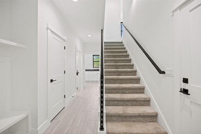 111 Tall Forest DR, Bastrop, TX 78602