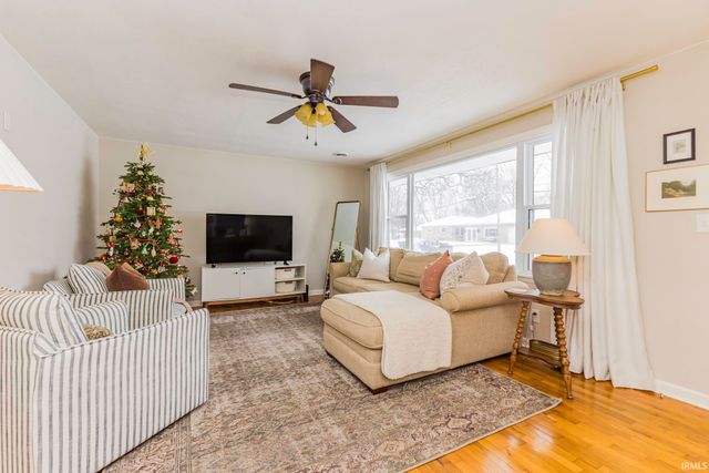 1501 W Sheffield Drive, Muncie, IN 47304