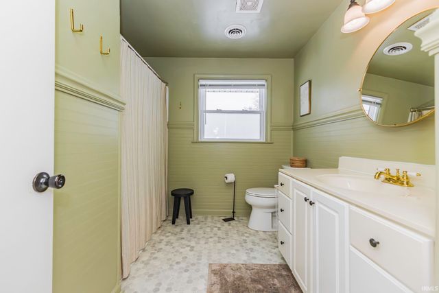 1501 W Sheffield Drive, Muncie, IN 47304