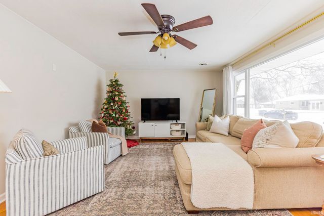 1501 W Sheffield Drive, Muncie, IN 47304