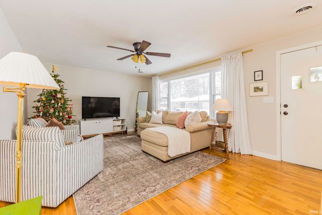 1501 W Sheffield Drive, Muncie, IN 47304