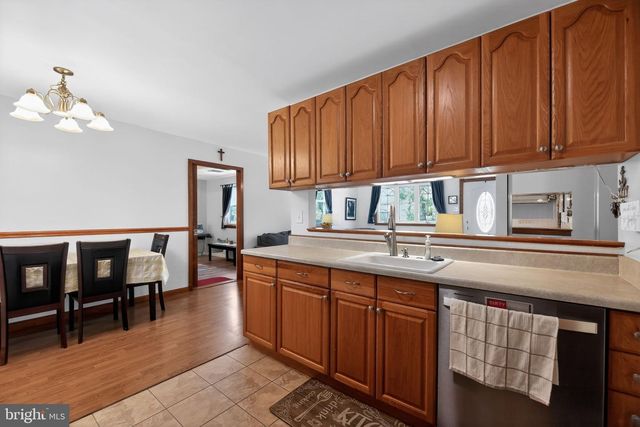 43 KOHOMO AVE, Sicklerville, NJ 08081