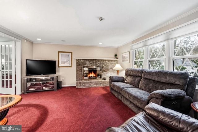 705 IRON POST RD, Moorestown, NJ 08057