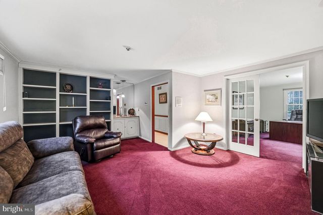 705 IRON POST RD, Moorestown, NJ 08057