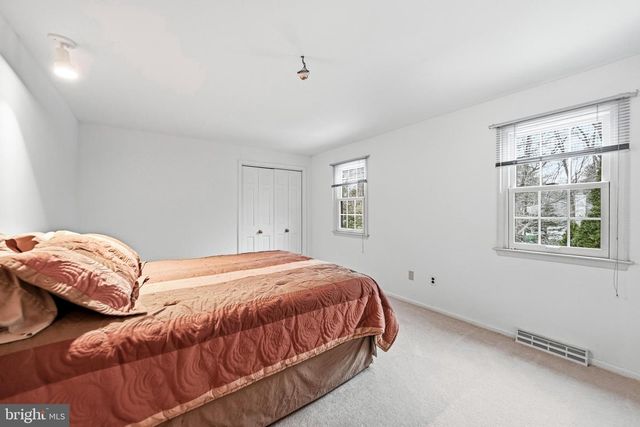 705 IRON POST RD, Moorestown, NJ 08057