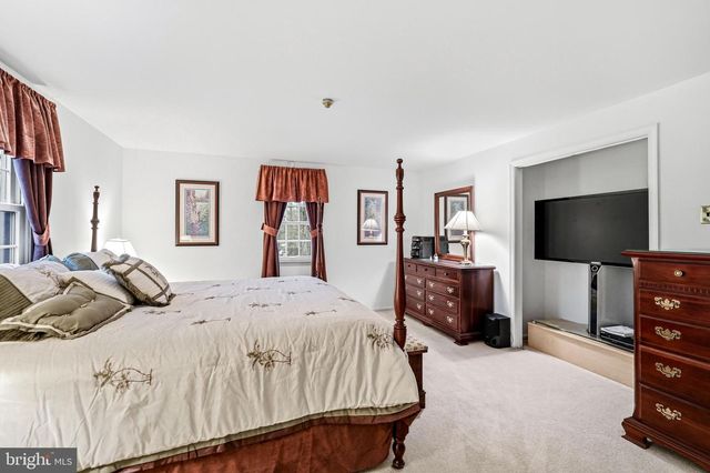 705 IRON POST RD, Moorestown, NJ 08057