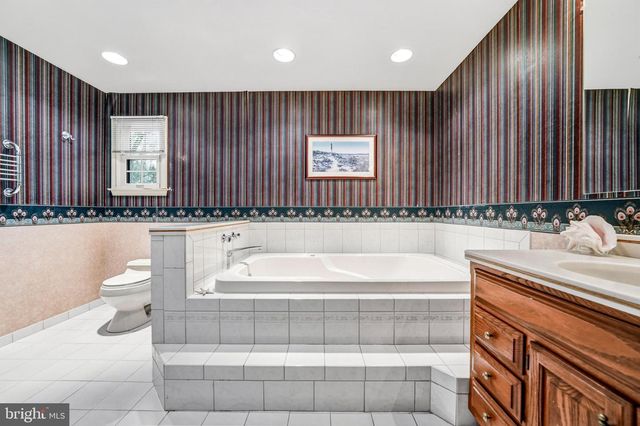 705 IRON POST RD, Moorestown, NJ 08057