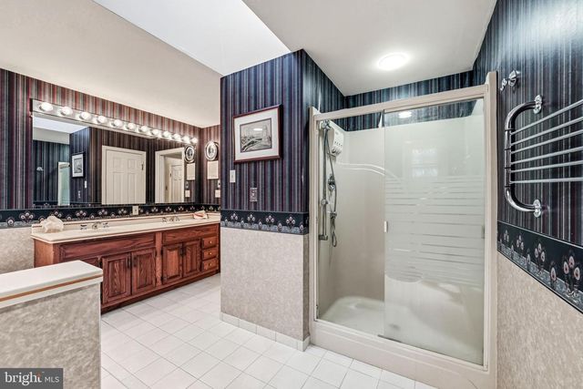 705 IRON POST RD, Moorestown, NJ 08057