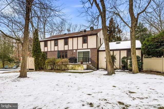 705 IRON POST RD, Moorestown, NJ 08057