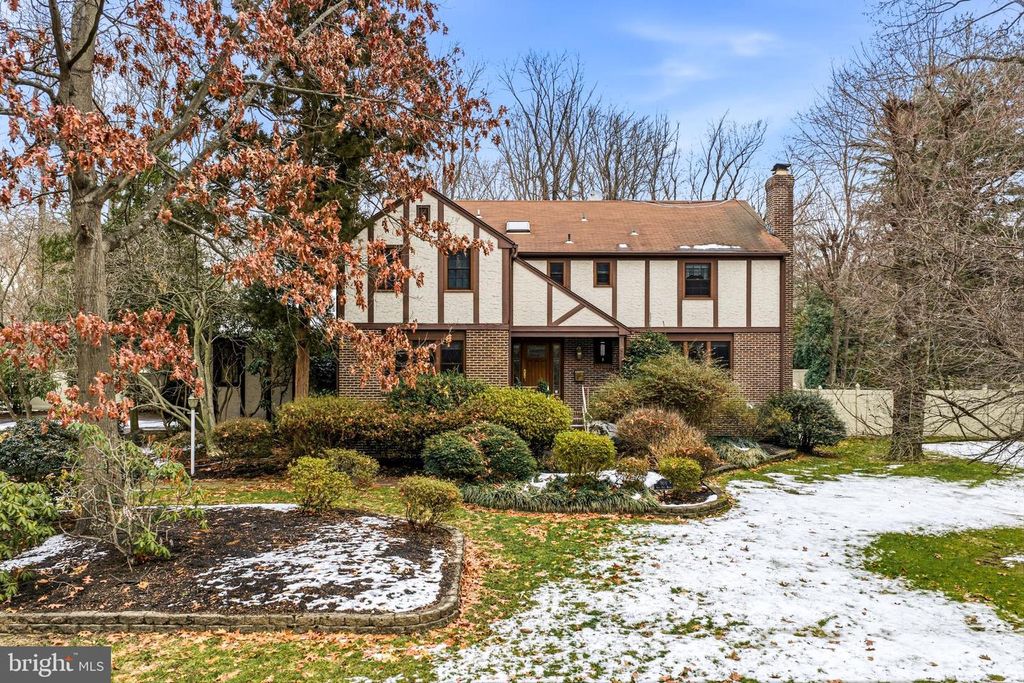 705 IRON POST RD, Moorestown, NJ 08057