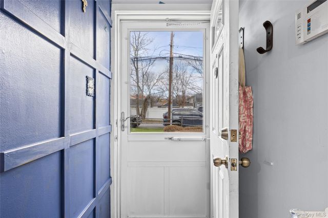 175 Main Avenue 154, Wheatley Heights, NY 11798