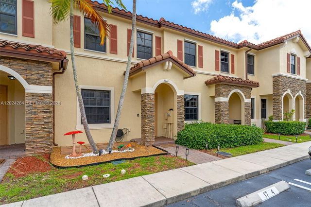 3214 SE 4th Ct, Homestead, FL 33033