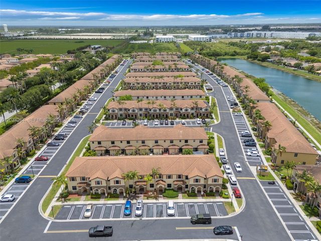3214 SE 4th Ct, Homestead, FL 33033