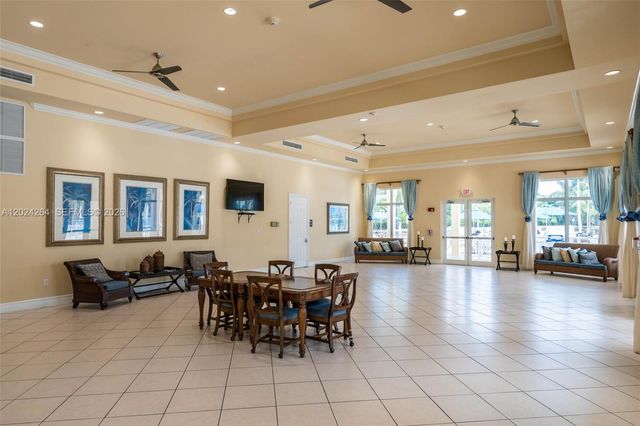 3214 SE 4th Ct, Homestead, FL 33033