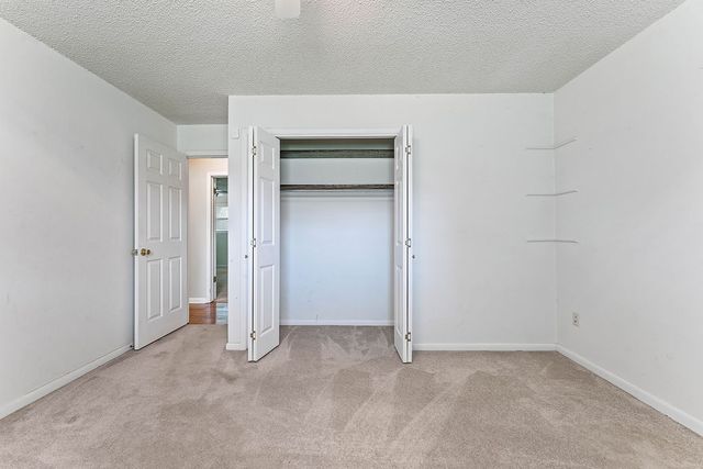 2106 Sandy, Springdale, AR 72762