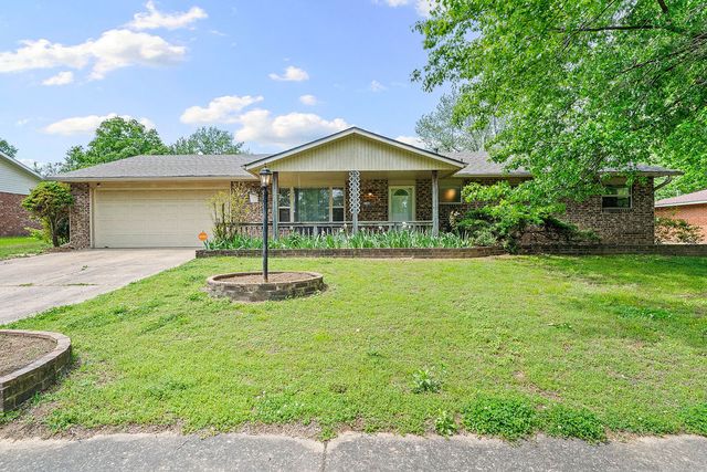 2106 Sandy, Springdale, AR 72762