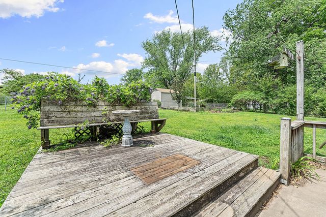 2106 Sandy, Springdale, AR 72762