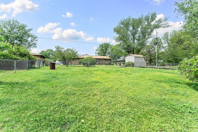 2106 Sandy, Springdale, AR 72762